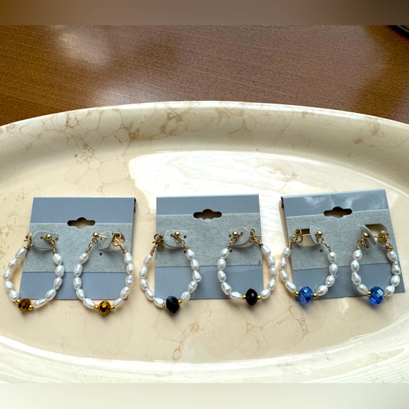 SALE!!! Rice Pearl Hoop Earrings with Bead or Crystal Accent - Picture 4 of 12